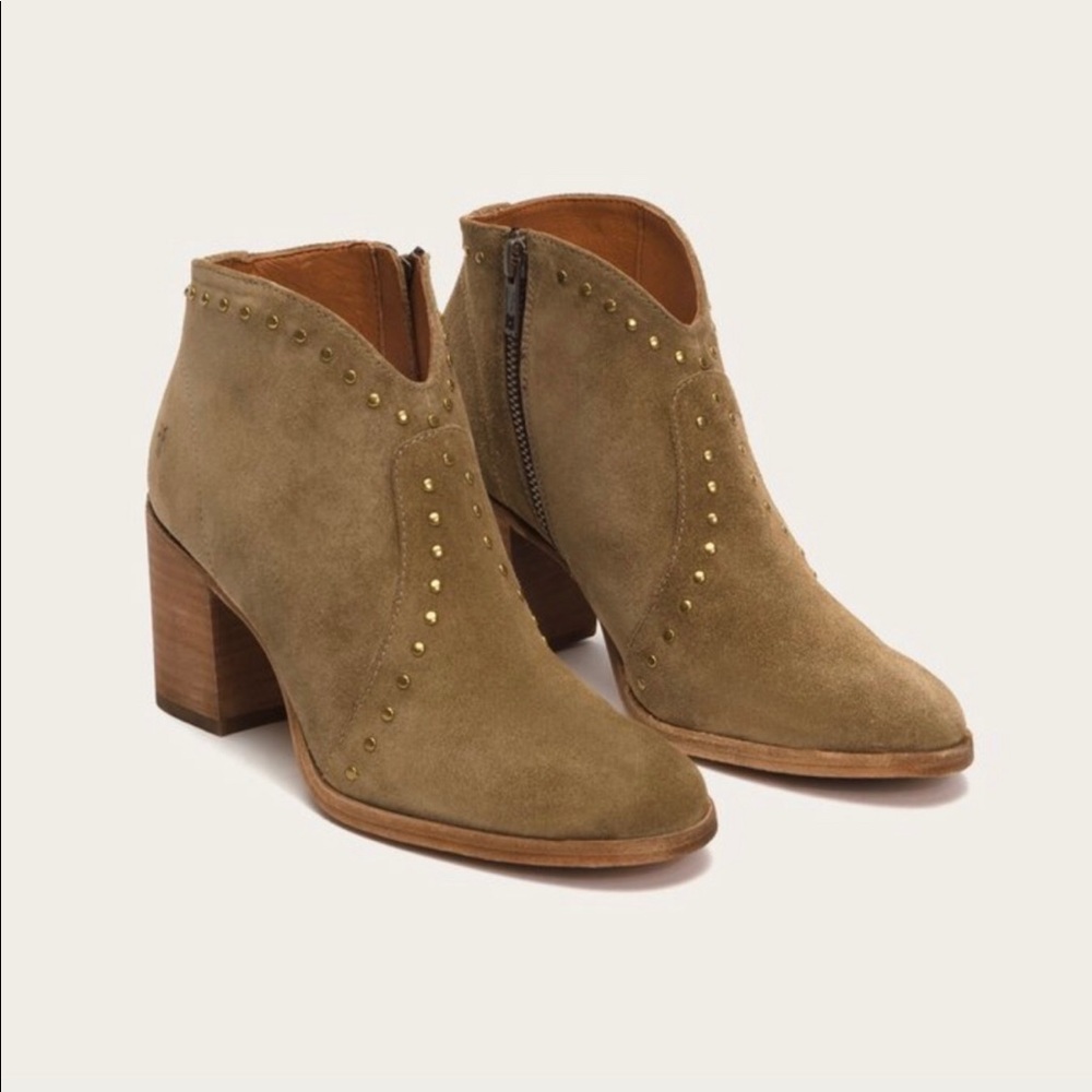 FRYE Nora Stud Zip Short Boot - Size 9.5